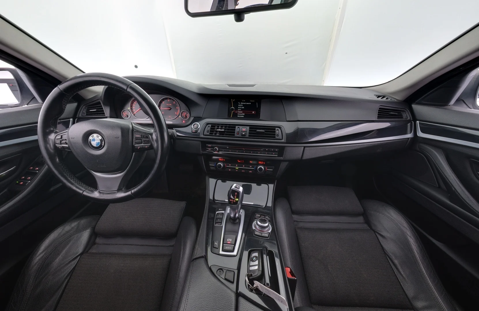 Car Image - 7MDD8KULZLEd3ncOcGzFLi
