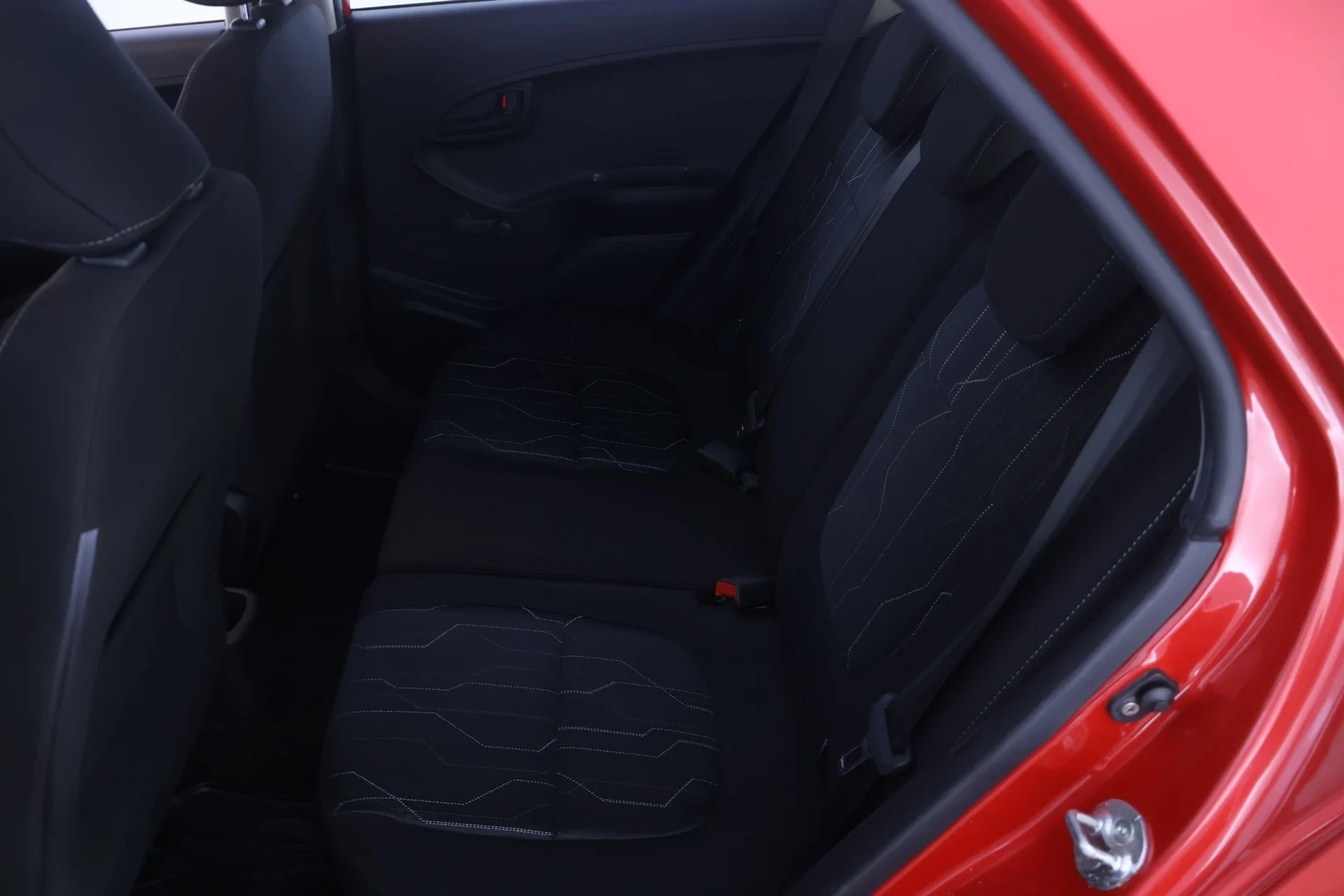 Car Image - 6VUpmYobuykVUw0mmzTIcL