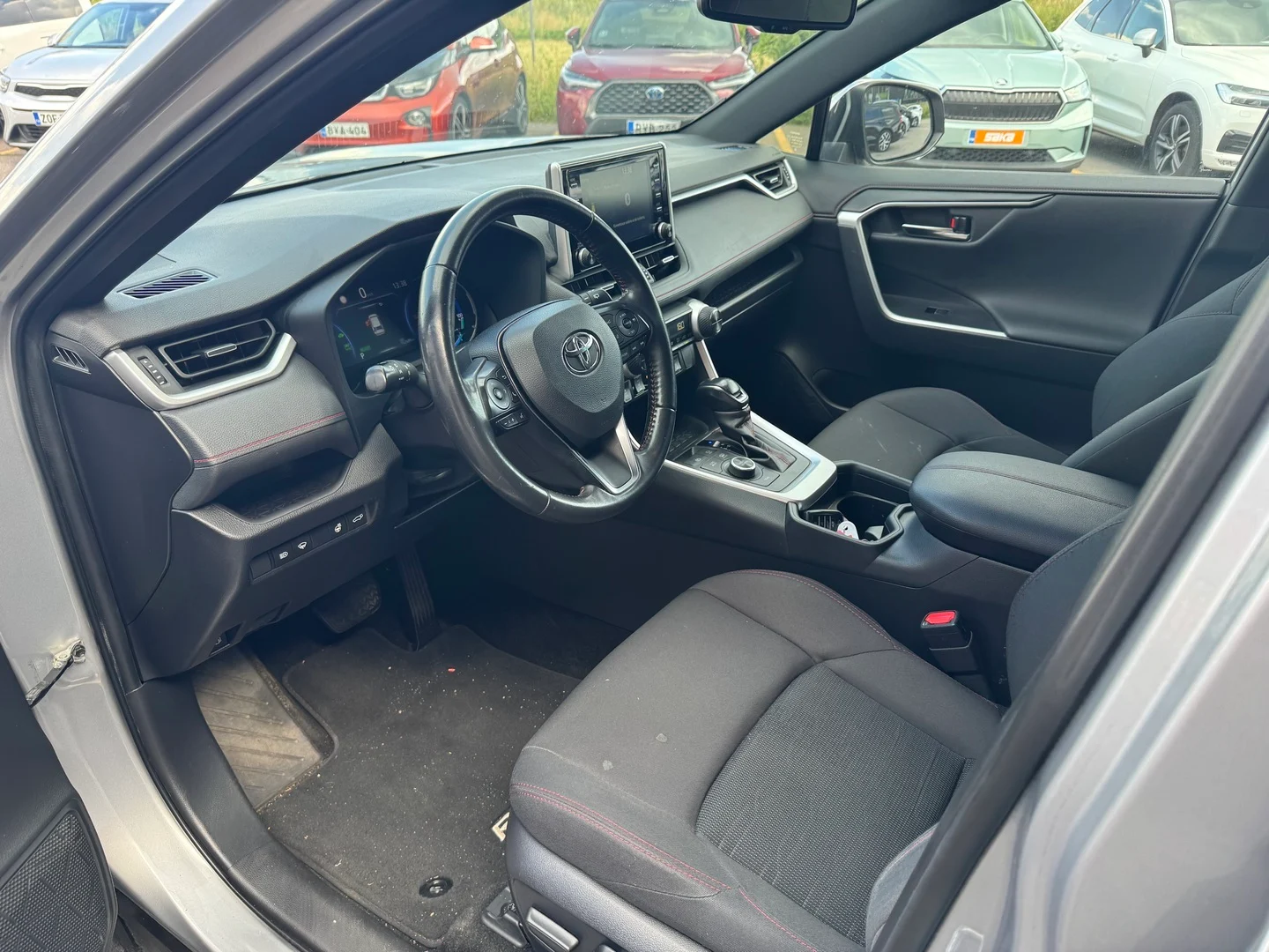 Car Image - 2nqUbOIMtgDYzRnm5dvhVc