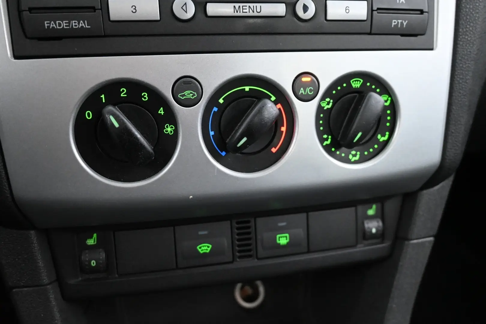 Car Image - 4c05UbMExPlSL332rROsWl