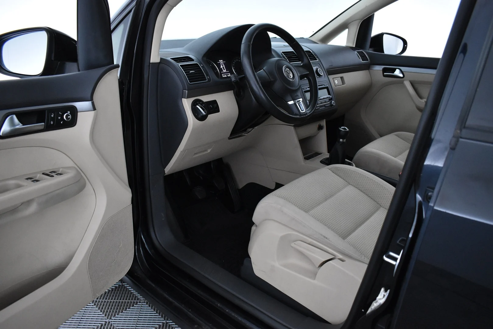 Car Image - 6MmzZrp7AkIzQTJ6eRJoFw