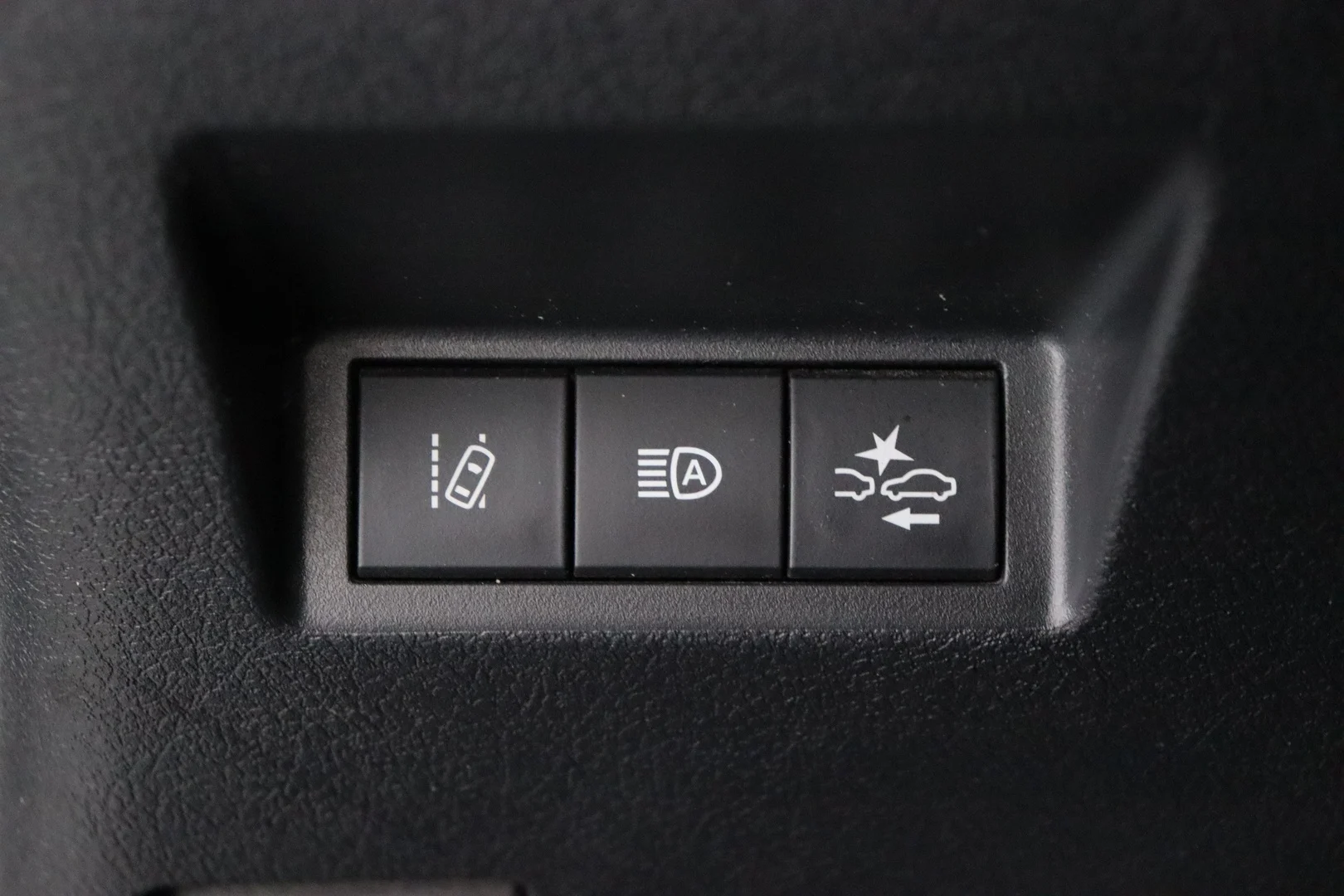 Car Image - 70Kxlz7KEc9v0YIuWCFU84