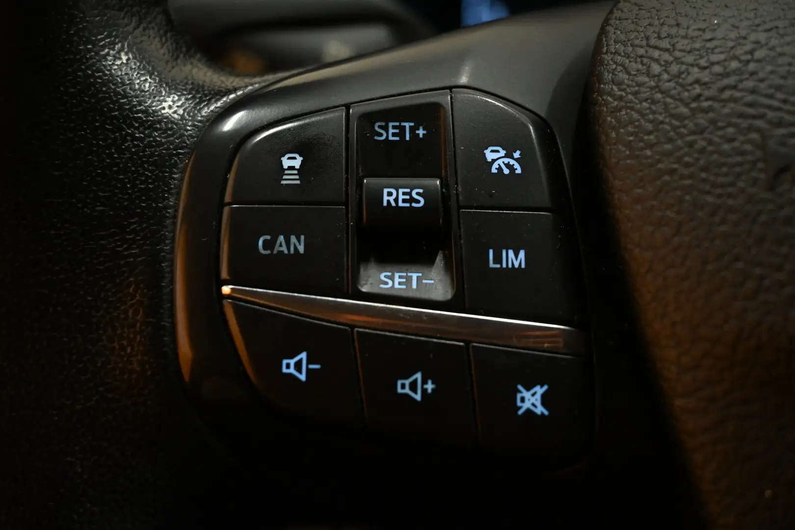 Car Image - 1uWcHi9trDlbs0rS7auOQN