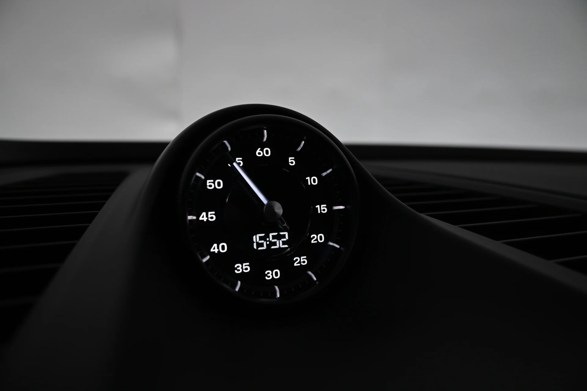 Car Image - 28gGJ1wfCRD2eGvWSZVlHz