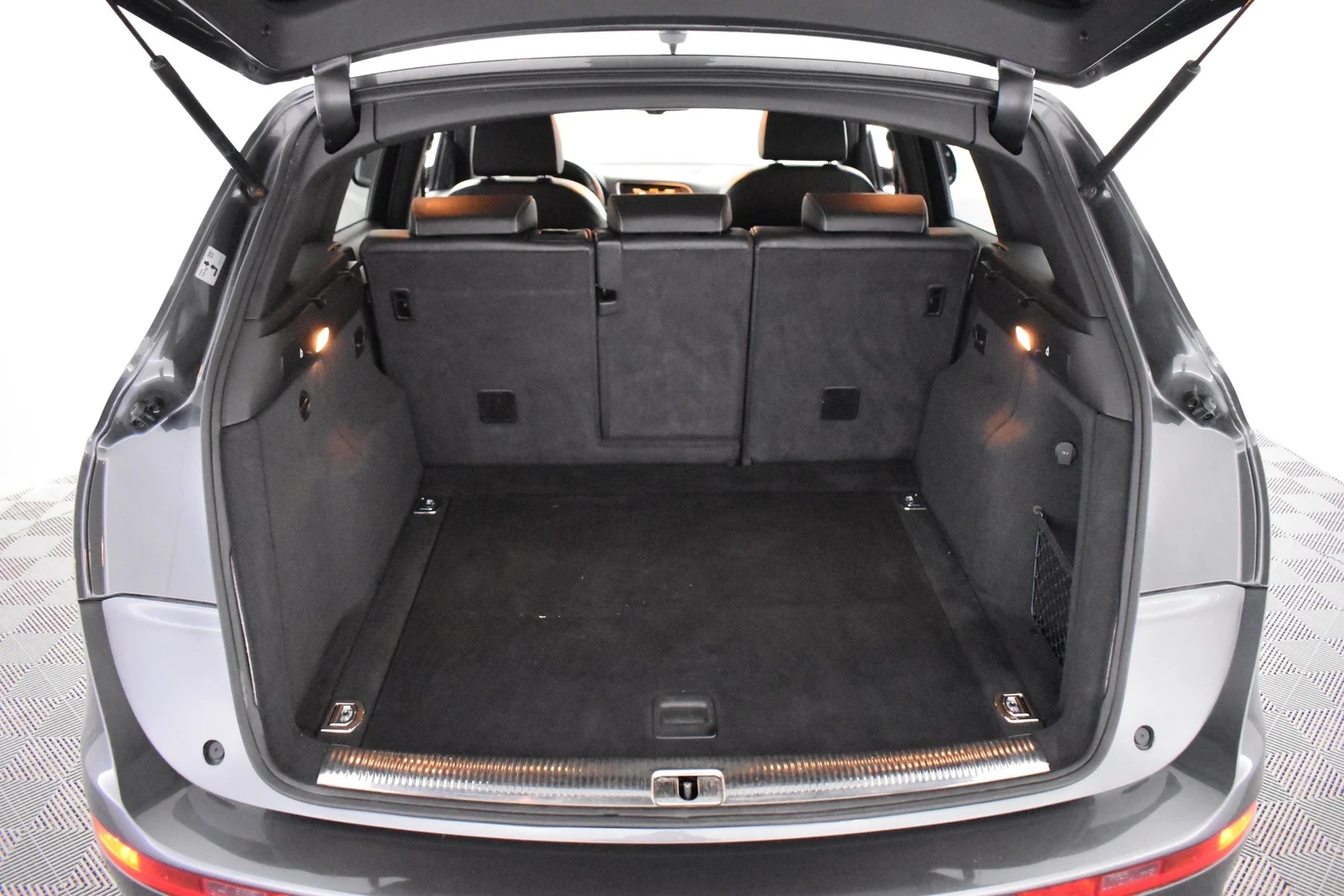 Car Image - 4gQFVczjuKZJEaPW3M5V7g