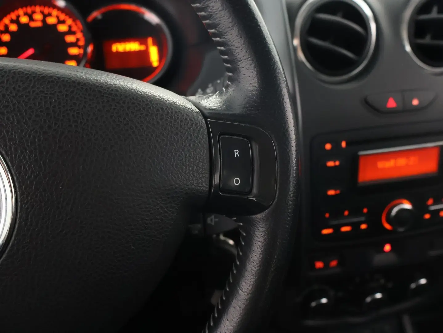 Car Image - 6TbFci42TubkjyNXz3OQSb