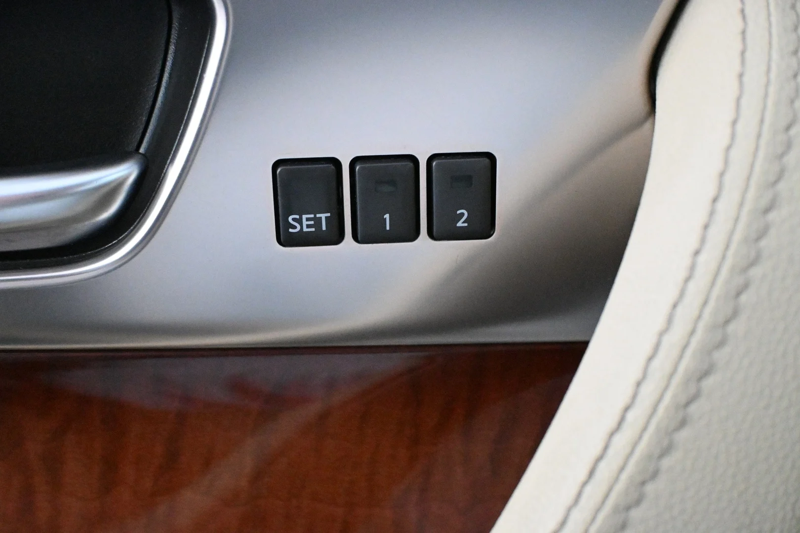 Car Image - 2o9FnhZvkXn25YLTKzQGaX