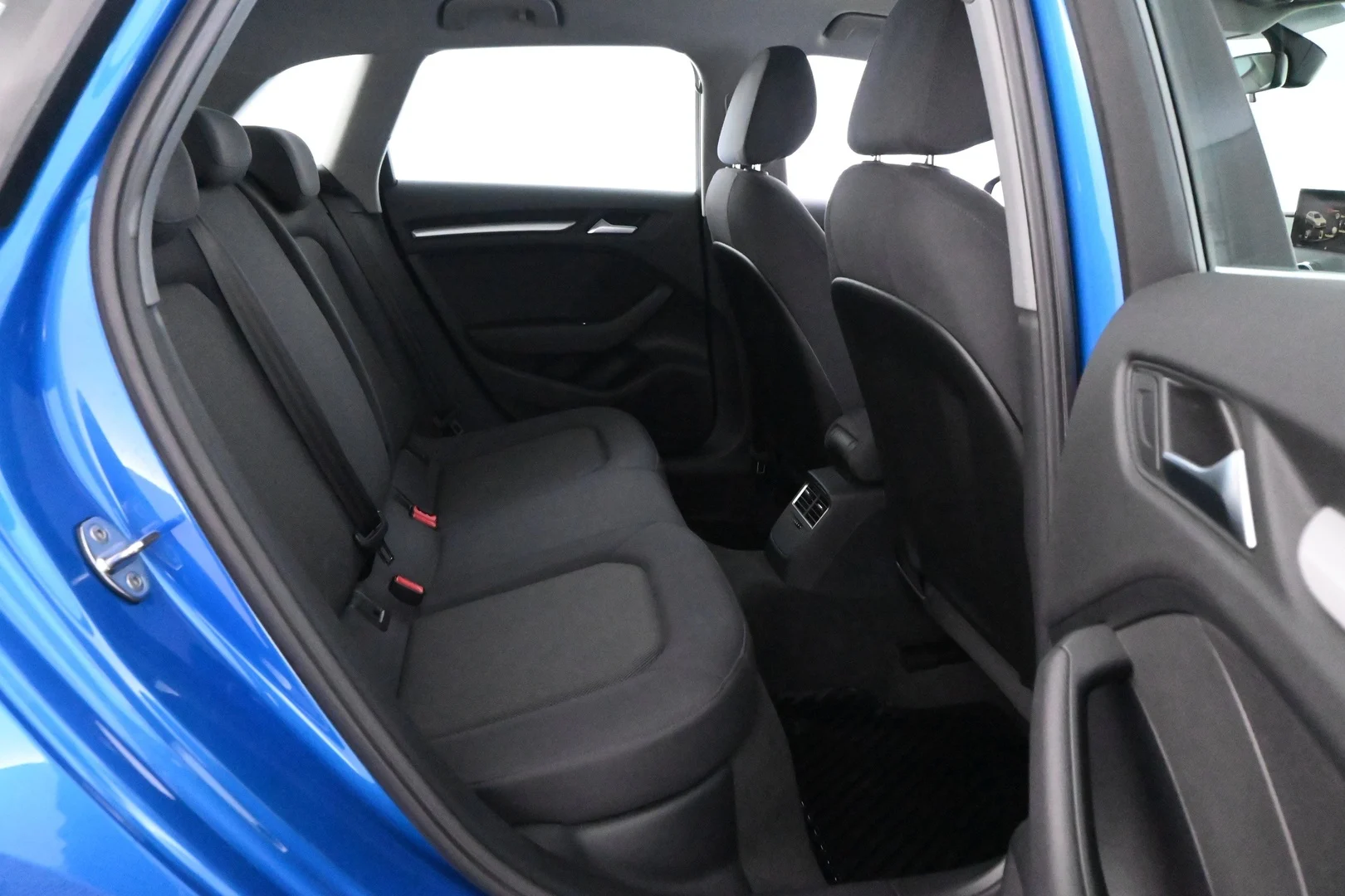 Car Image - 4HSqoDUzpBt922I9LIjdIh
