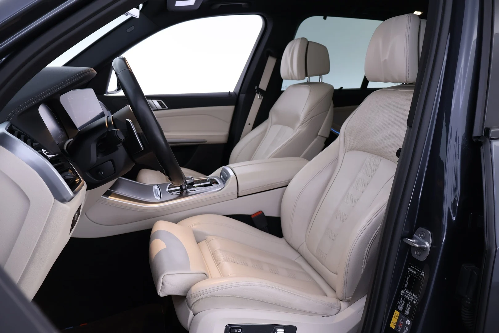 Car Image - 3GdM2d0429dIW2RAhNJqf7