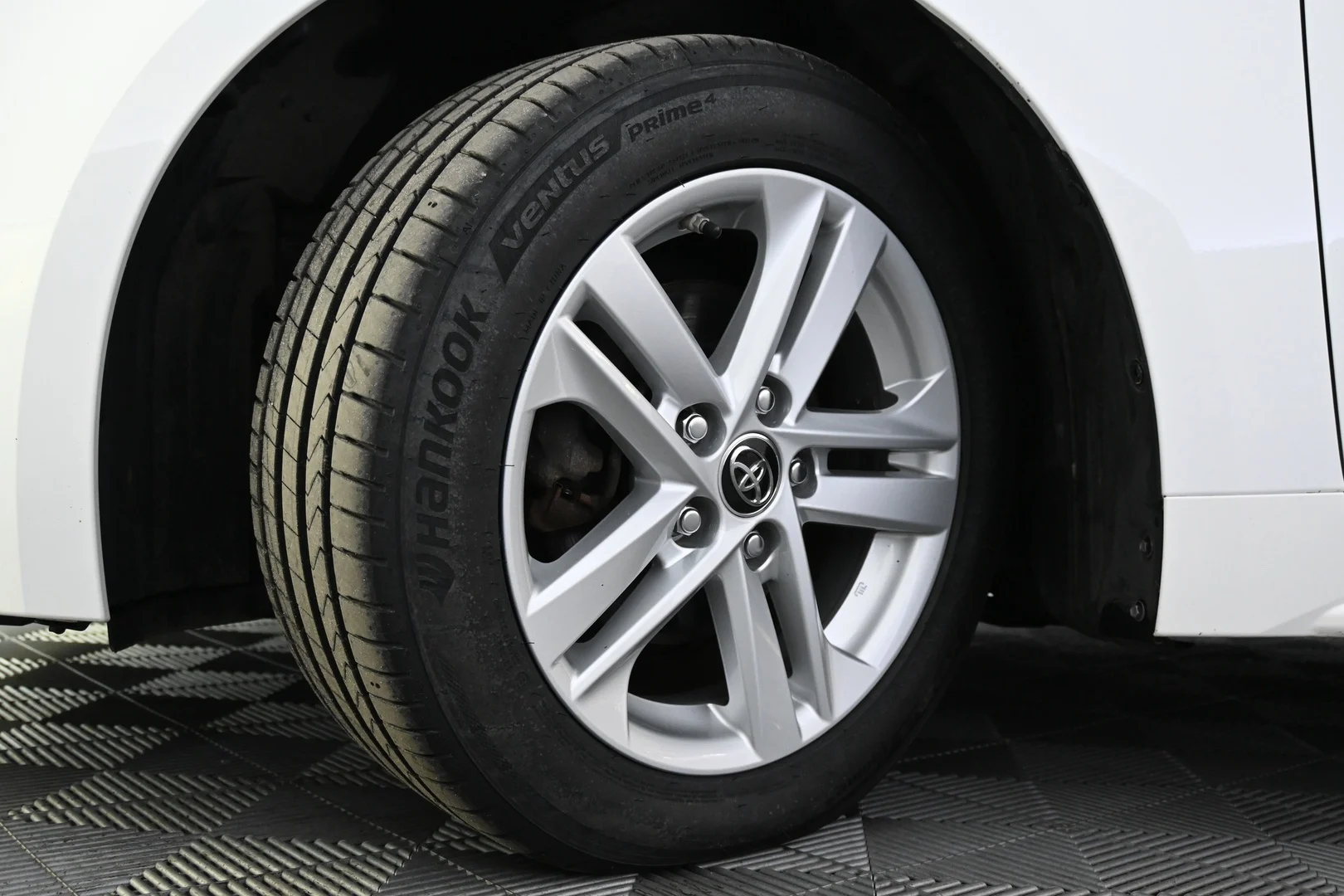 Car Image - 1FspHvYEMUElwCBDbjuv7n