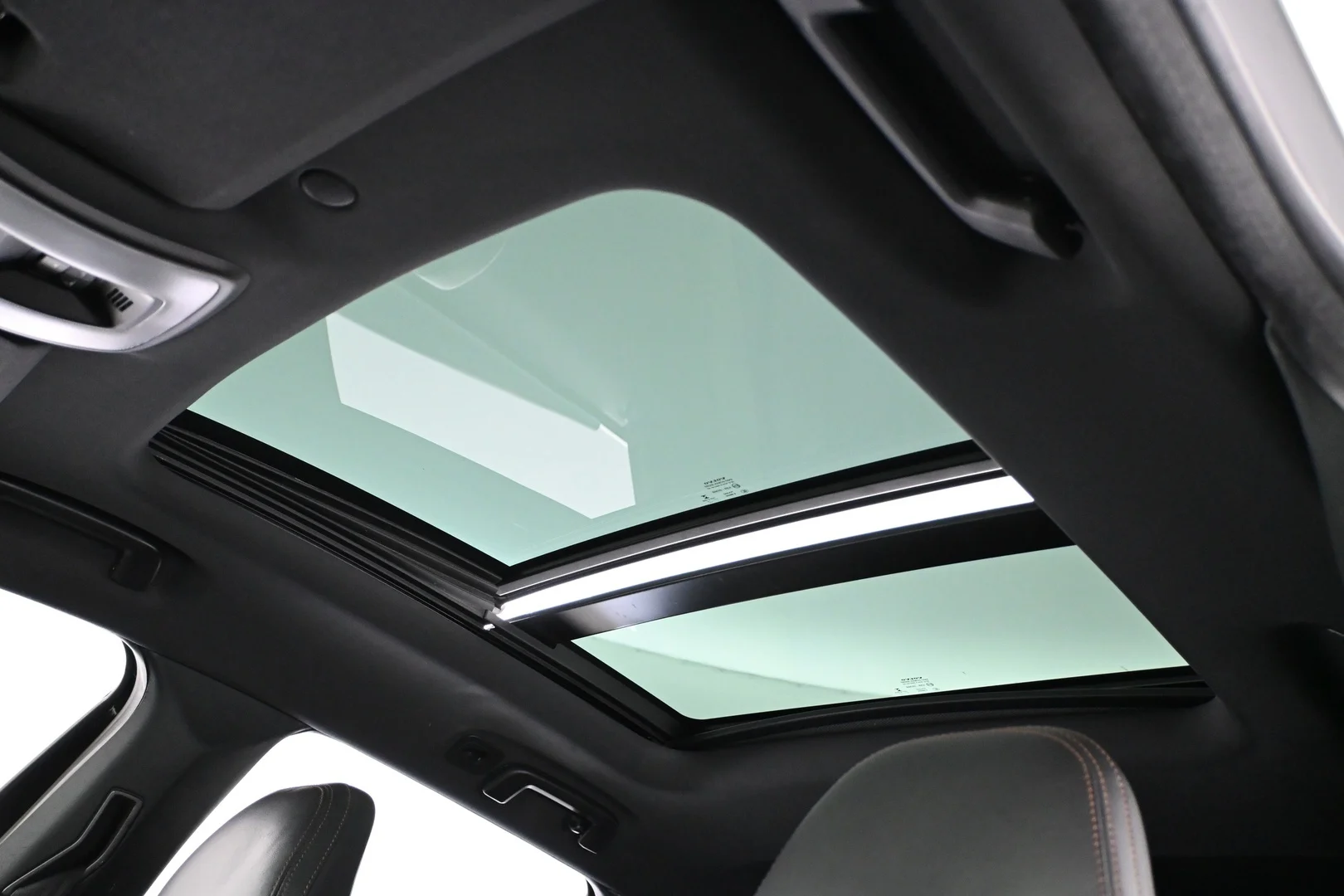 Car Image - 7dys9FGW5aYSa4CGgZzRo8