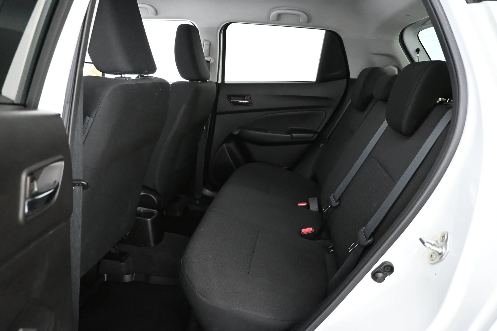 Car Image - 4V1k4v6I28MFKNUi3Bd5be