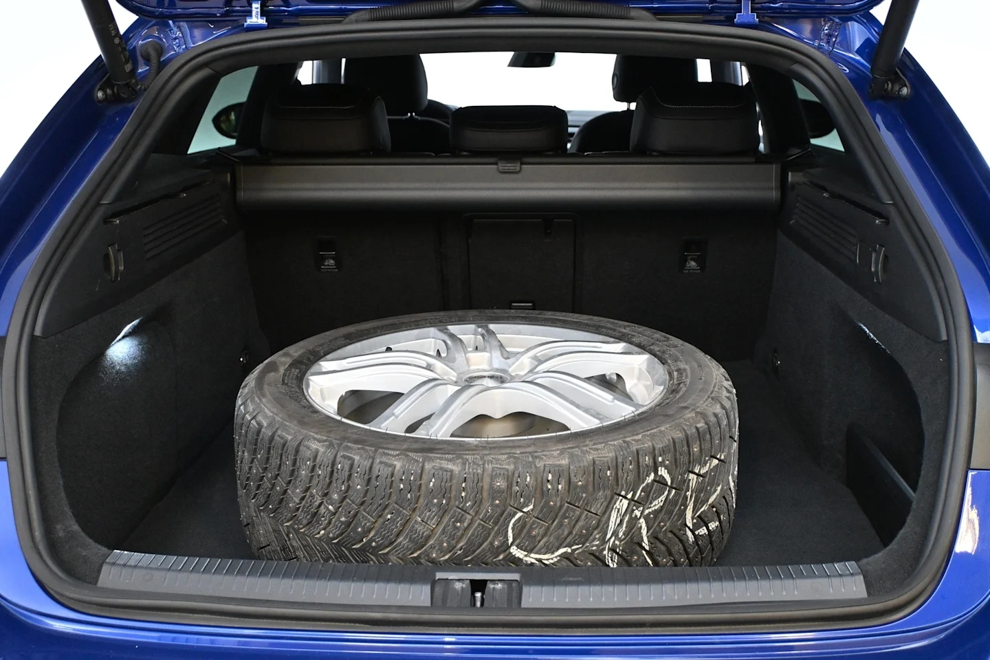 Car Image - 3HN1HiDoCwopx7W8plDuid