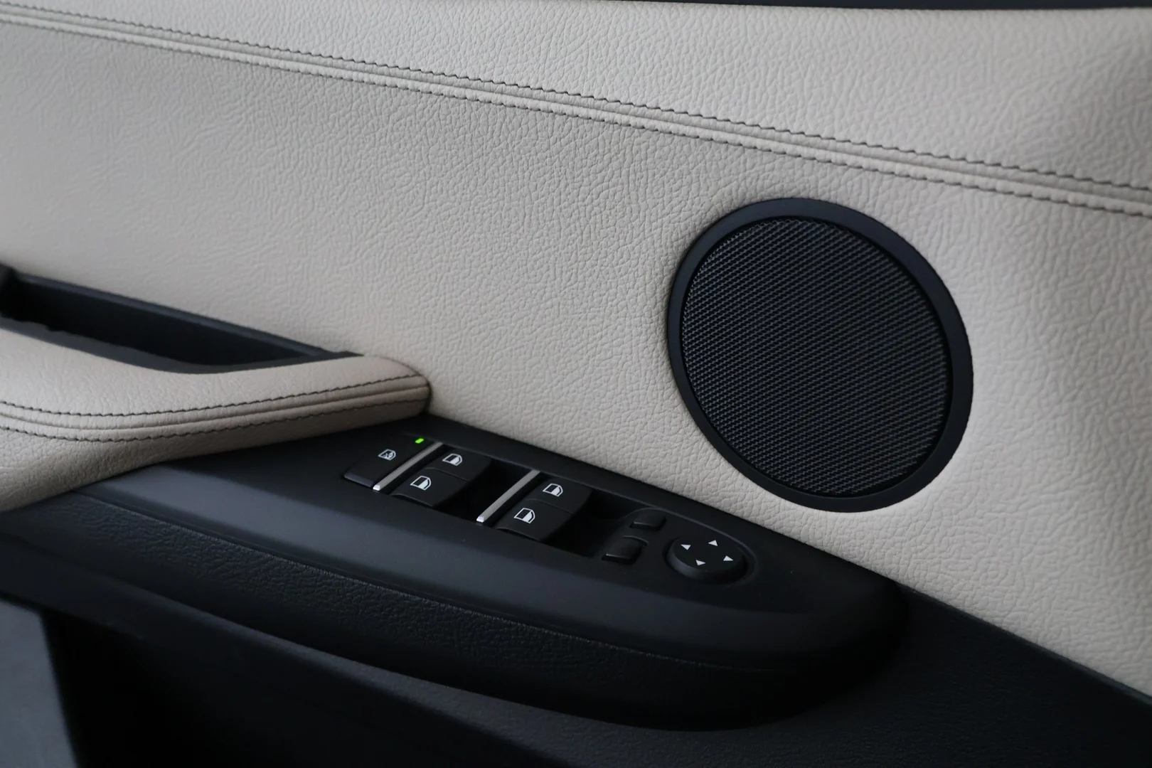 Car Image - 3y2dIGsyXeVXTx7u1iQ2h5