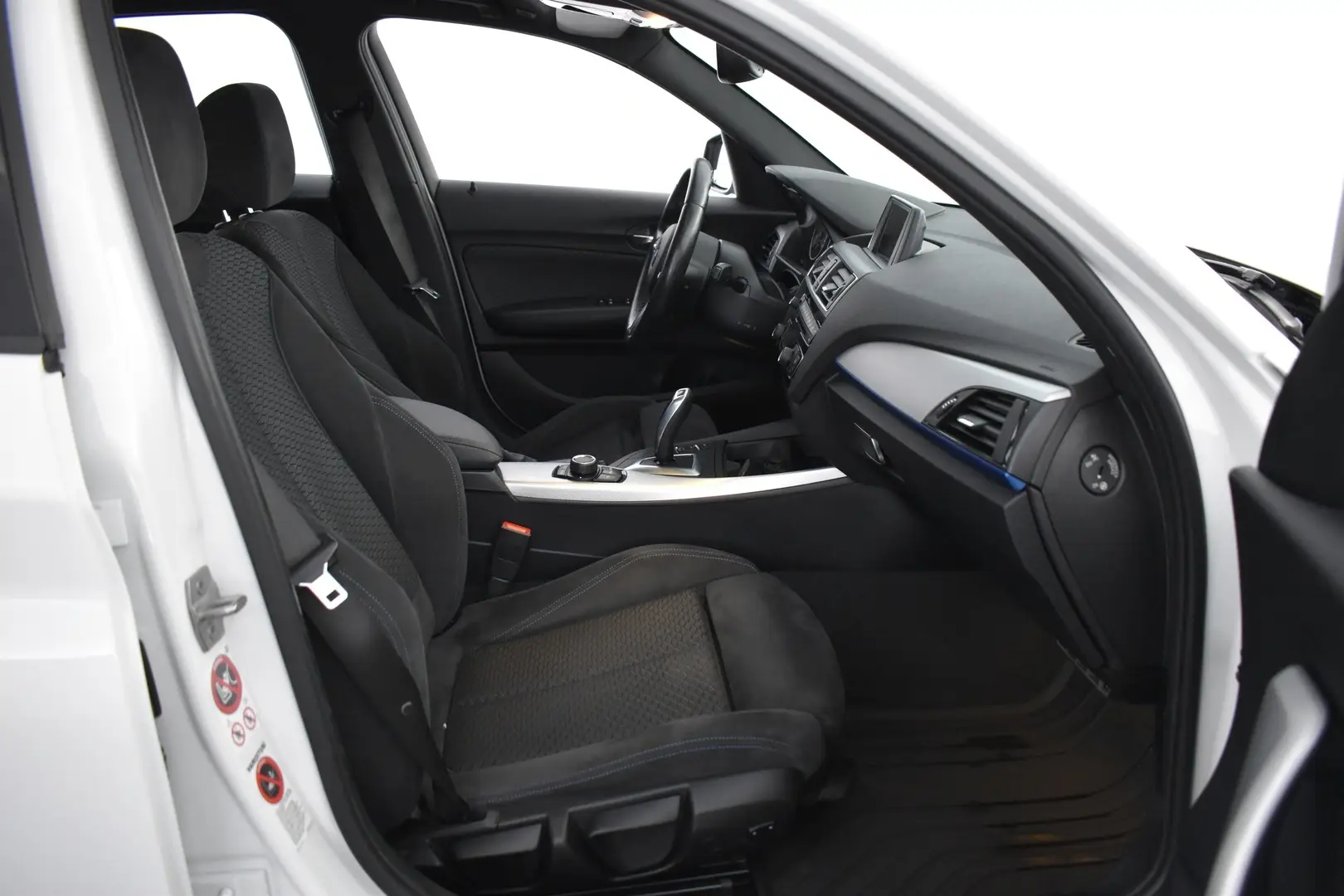 Car Image - 4Iu4MREBDcgdH2WQc3CKyN