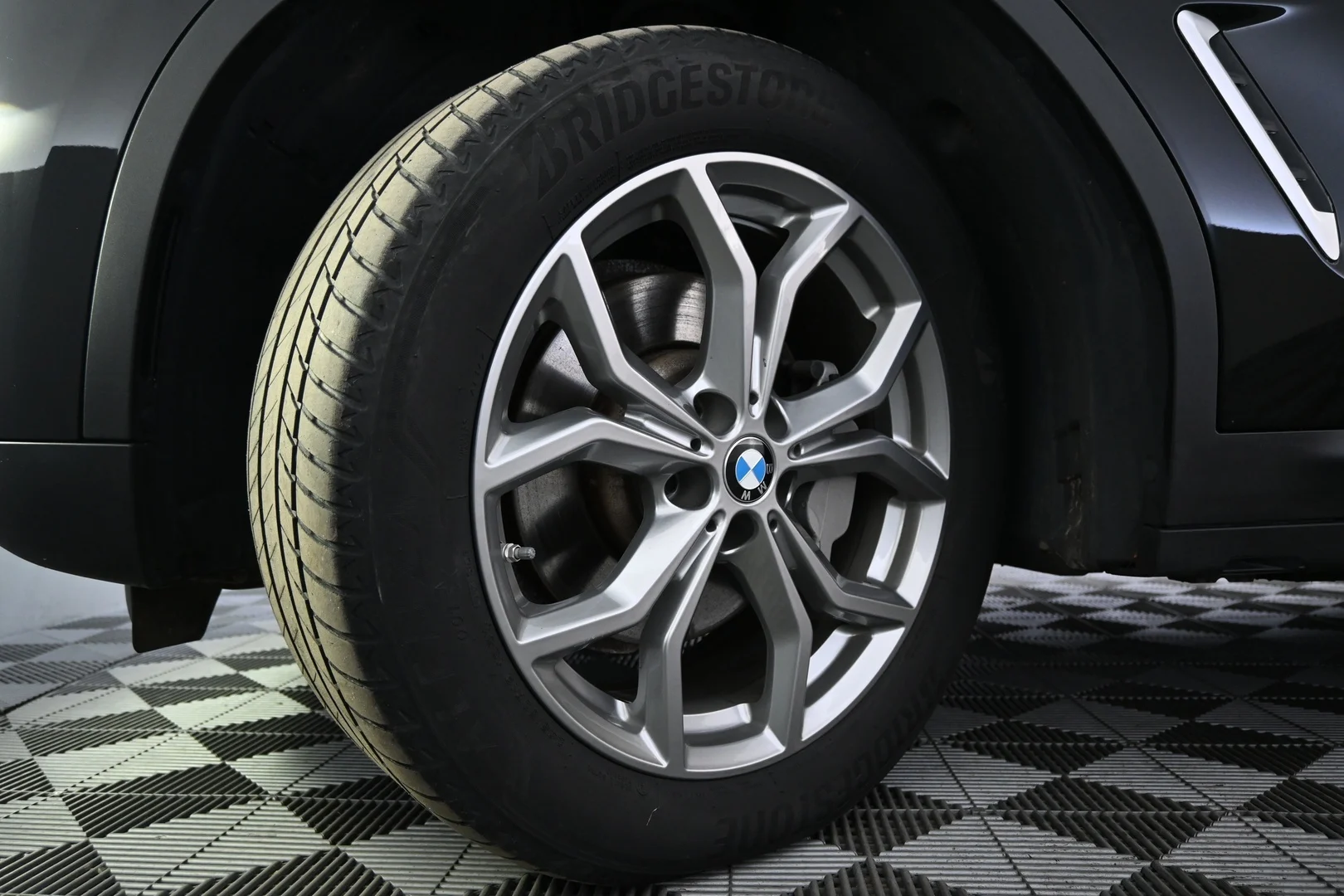 Car Image - 14DpfztxLfZ6IoKAFjaA1A
