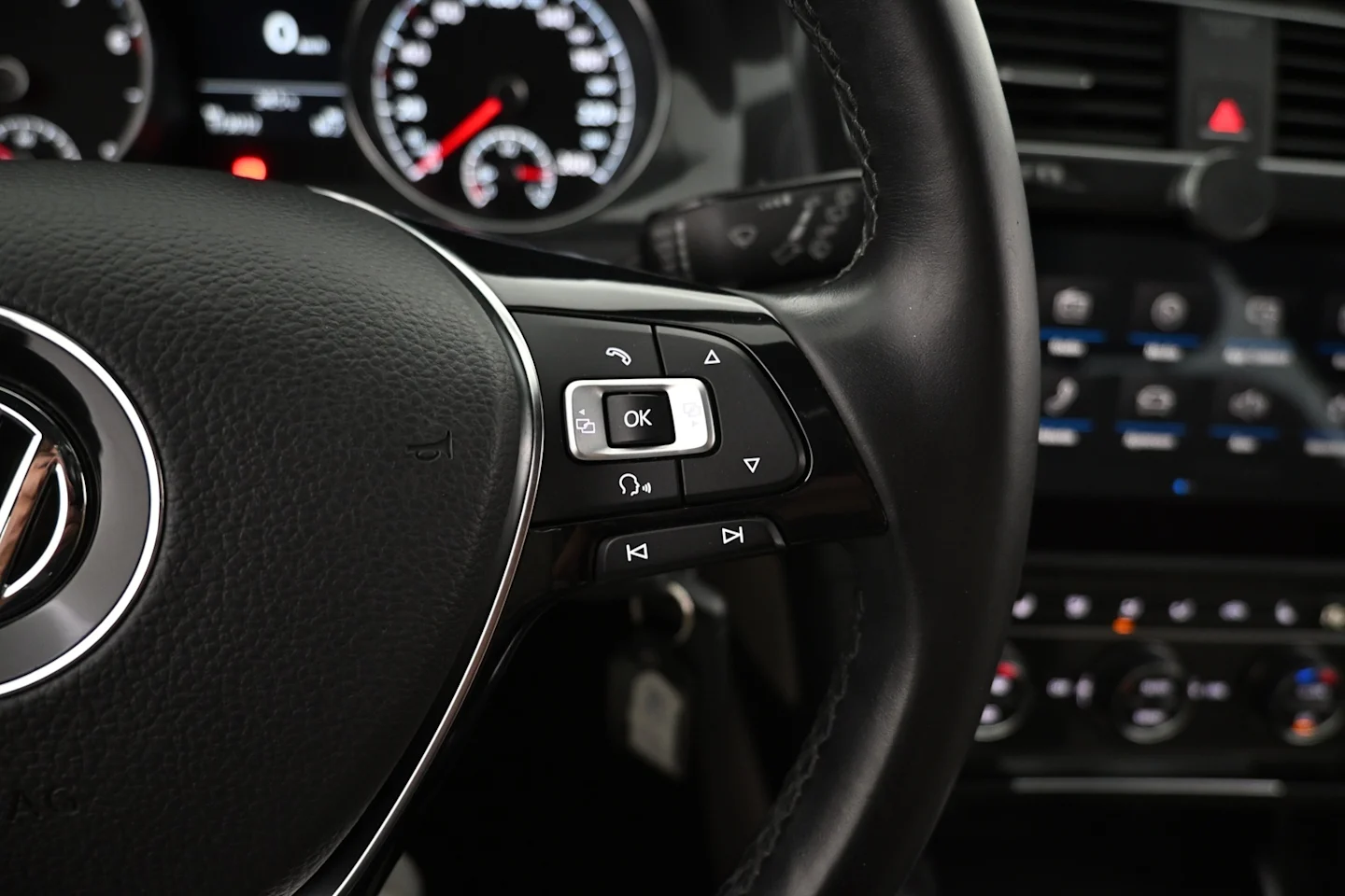 Car Image - n6hkuYqfejyLEpYxlwB68