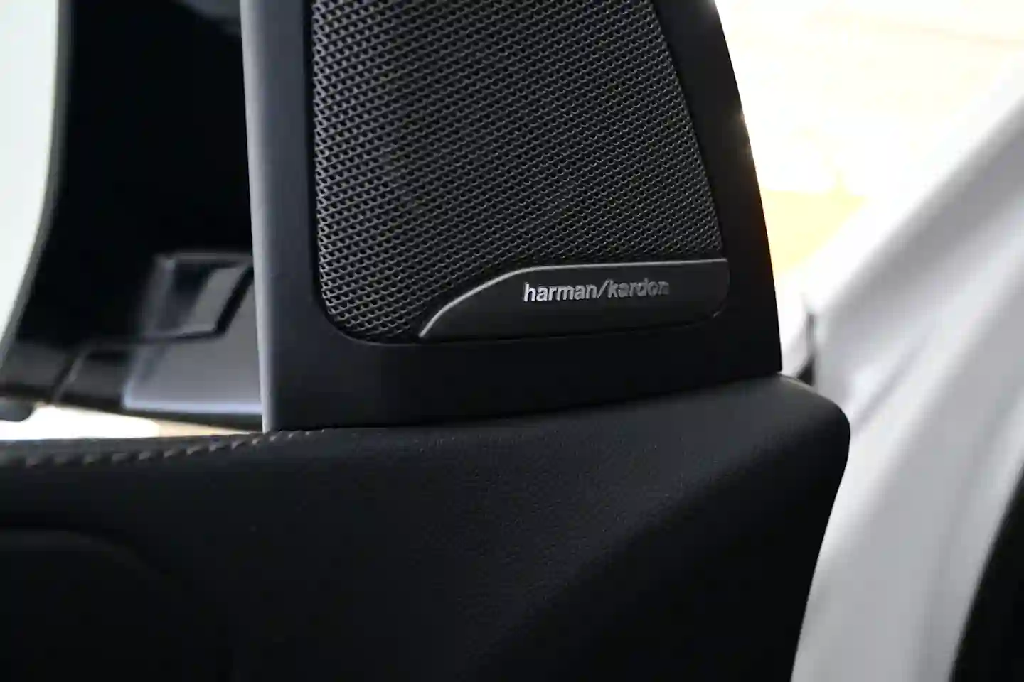 Car Image - HOMrbvUO5qV8kCXcWz31e