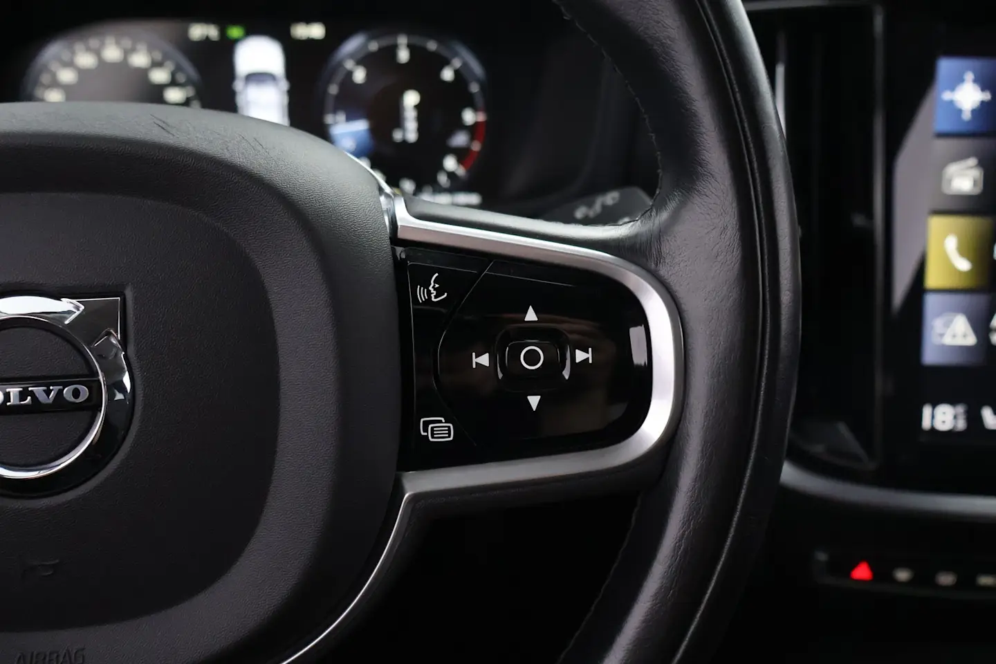 Car Image - 7o1YJt1ywr5sNy2h0vXBrA