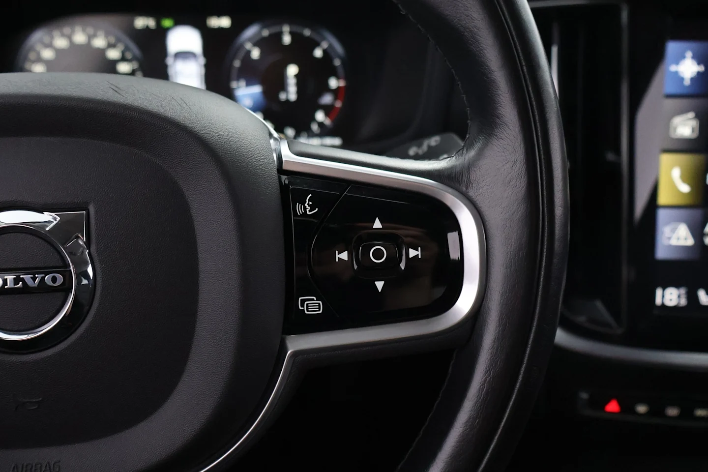 Car Image - 7o1YJt1ywr5sNy2h0vXBrA