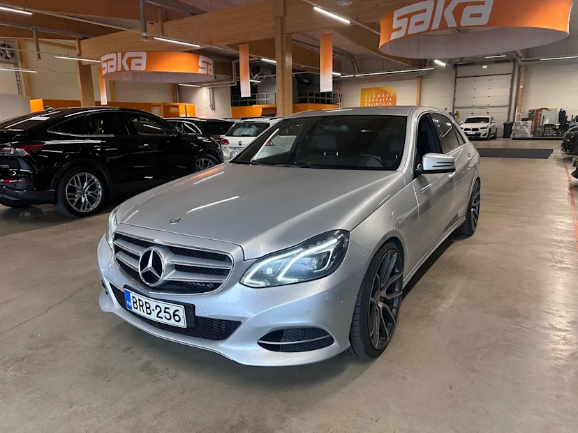 Mercedes-Benz E
