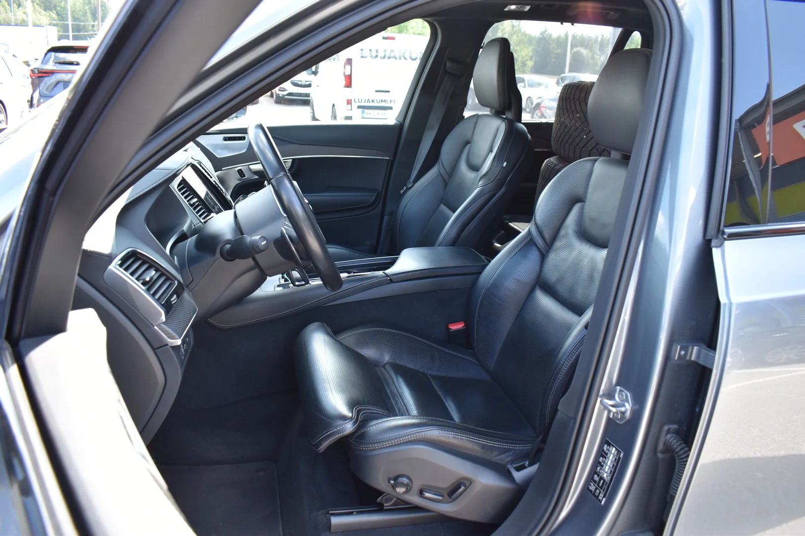 Car Image - c56b0dSqW73kostg4vc6G
