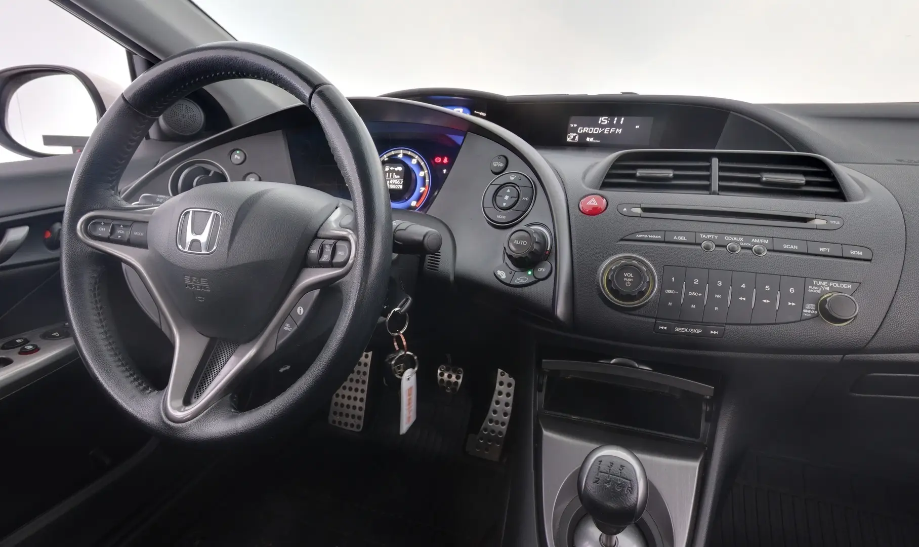 Car Image - 2hNOp4QOPLtrhjCWzeRIN2