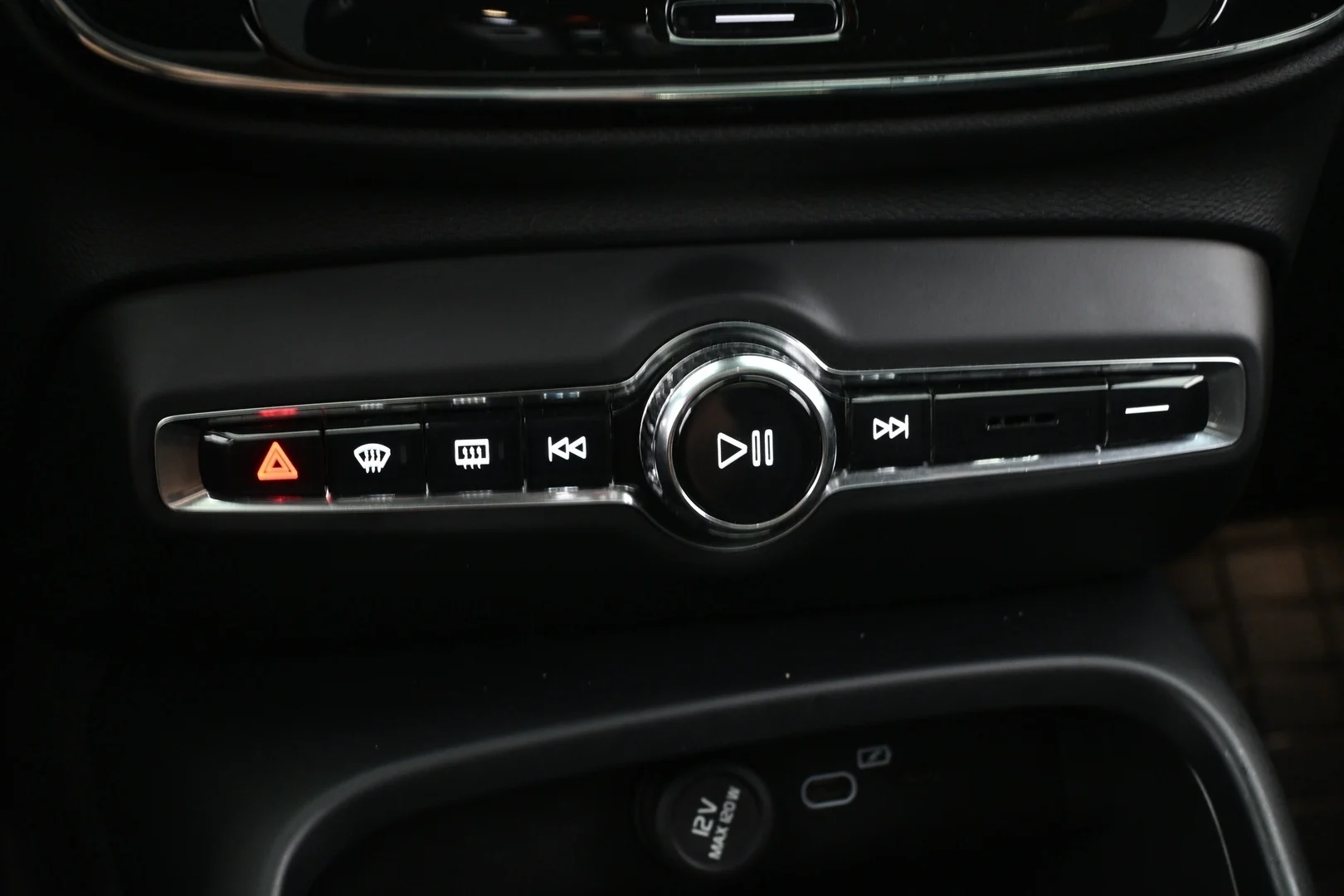 Car Image - 2ei4CN7UrdQCdegTkEVarS
