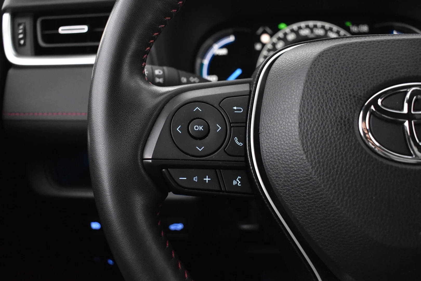 Car Image - AdE27rV5eWRhyI2Buih5t
