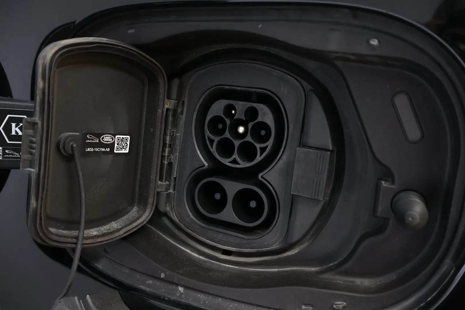 Car Image - 4axIHcUsCznG9yYYeZripH