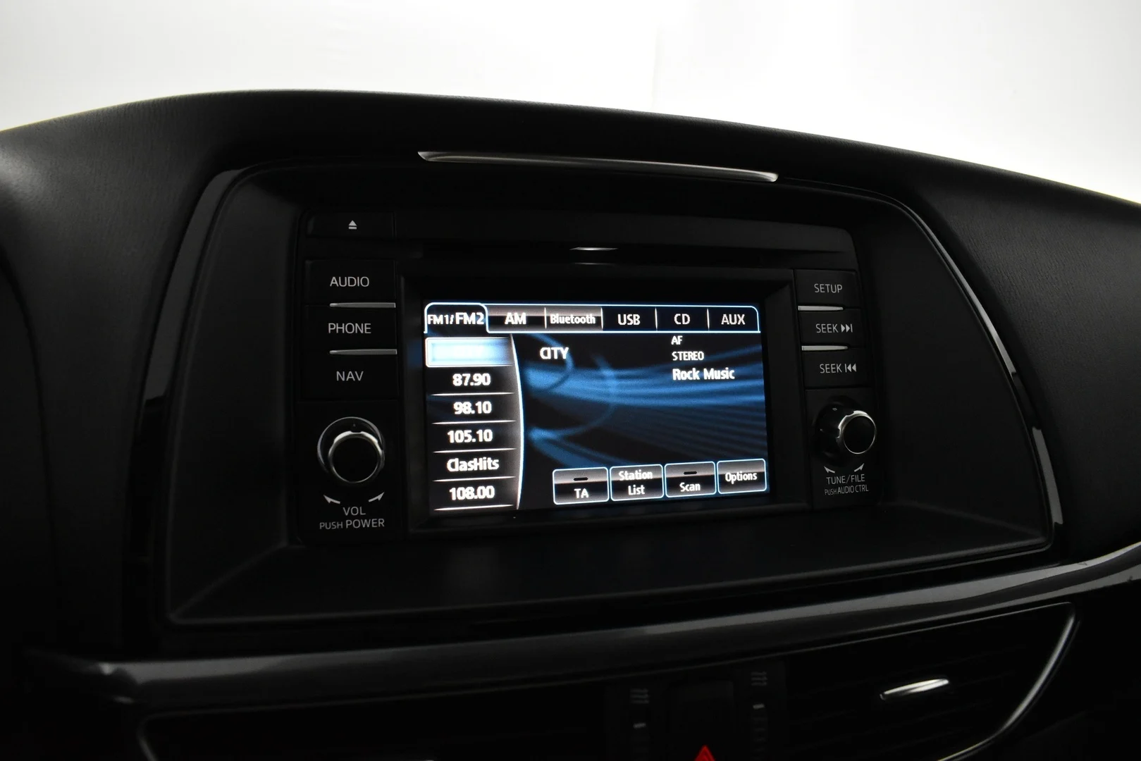 Car Image - 7jLjnRF8FNYhPa8hPbtxZ5