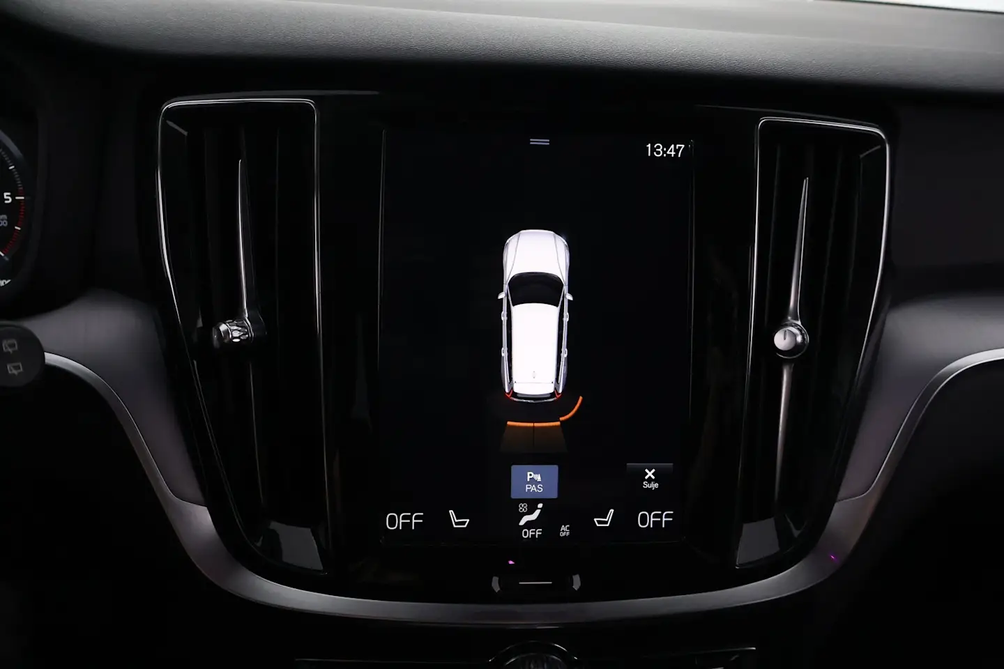 Car Image - 7o1YJt1ywr5sNy2h0vXBrA