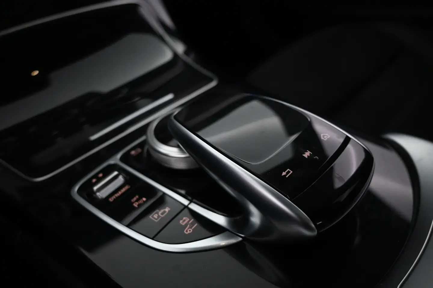 Car Image - 4WrSvFK80poP7aWJEGZ4ga