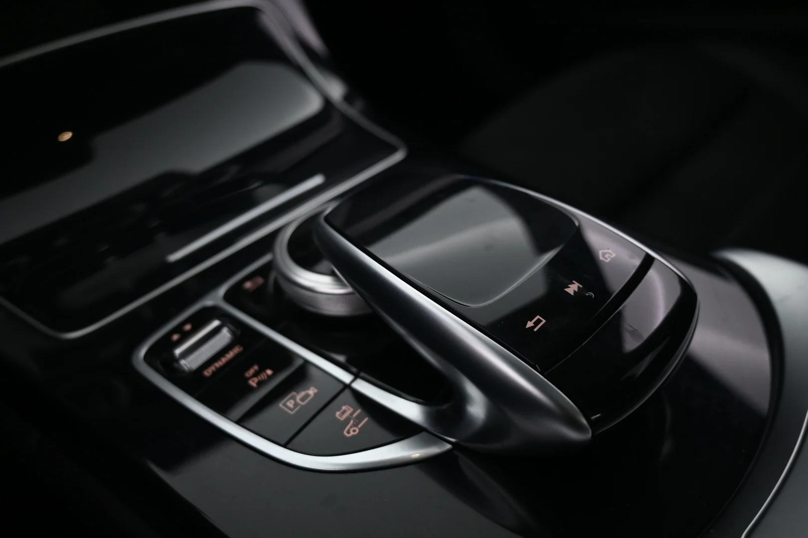 Car Image - 4WrSvFK80poP7aWJEGZ4ga