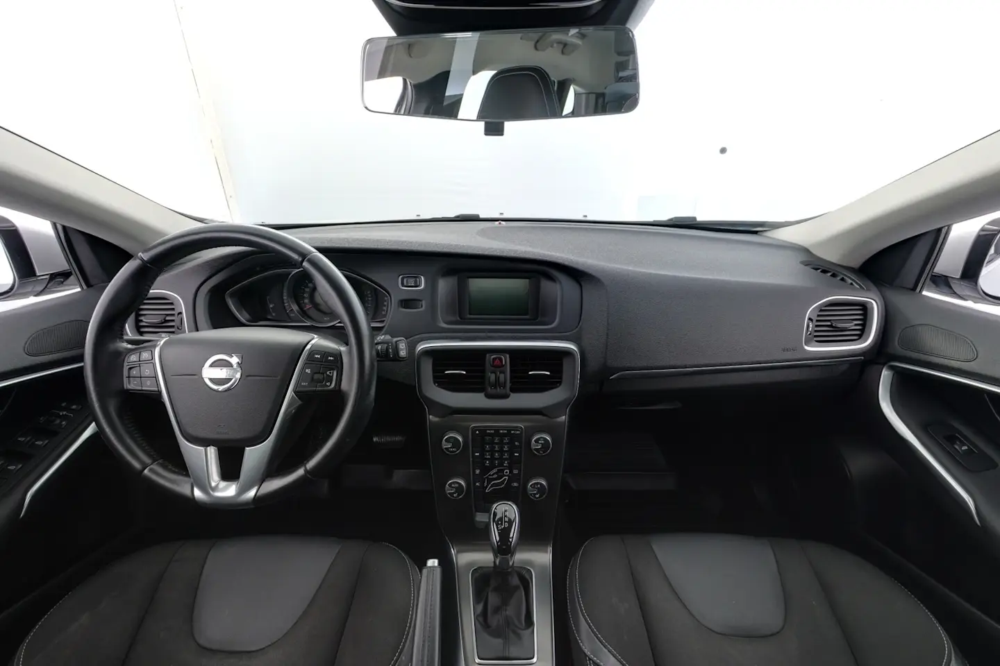 Car Image - 3bEUnd80754nBhfuHwWw1I