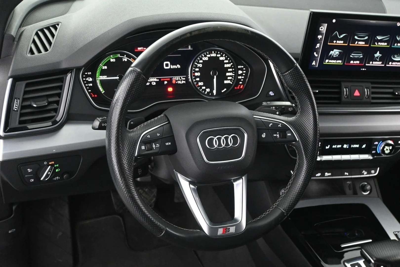 Car Image - 27QmQ9zfGBD6VHxK5mPBhl
