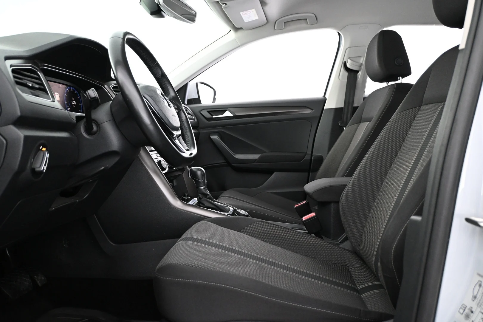 Car Image - fMEcM5FfXSy6pkKc511XW