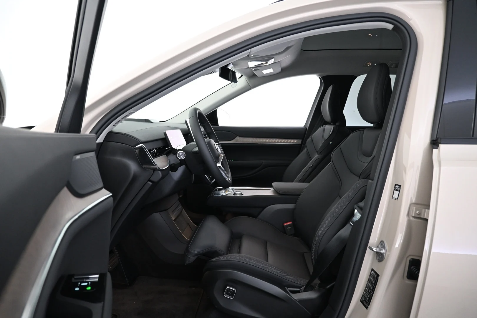 Car Image - 7qjEujmWjAhAIlL4S8YQjF