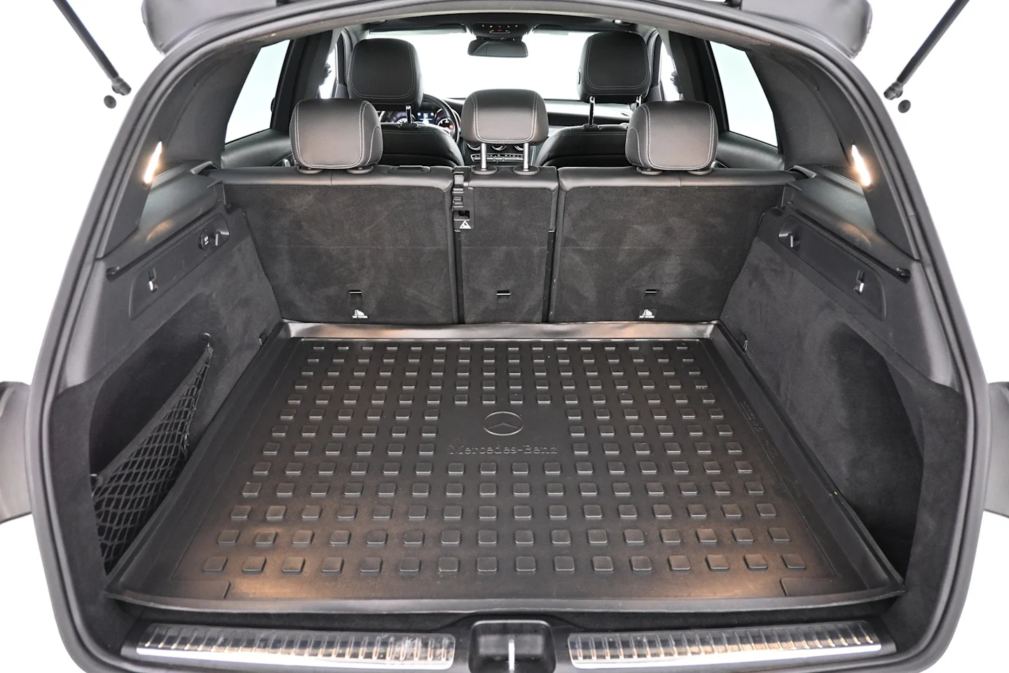 Car Image - 3FUEmJx42efdkaoLcJf4E6