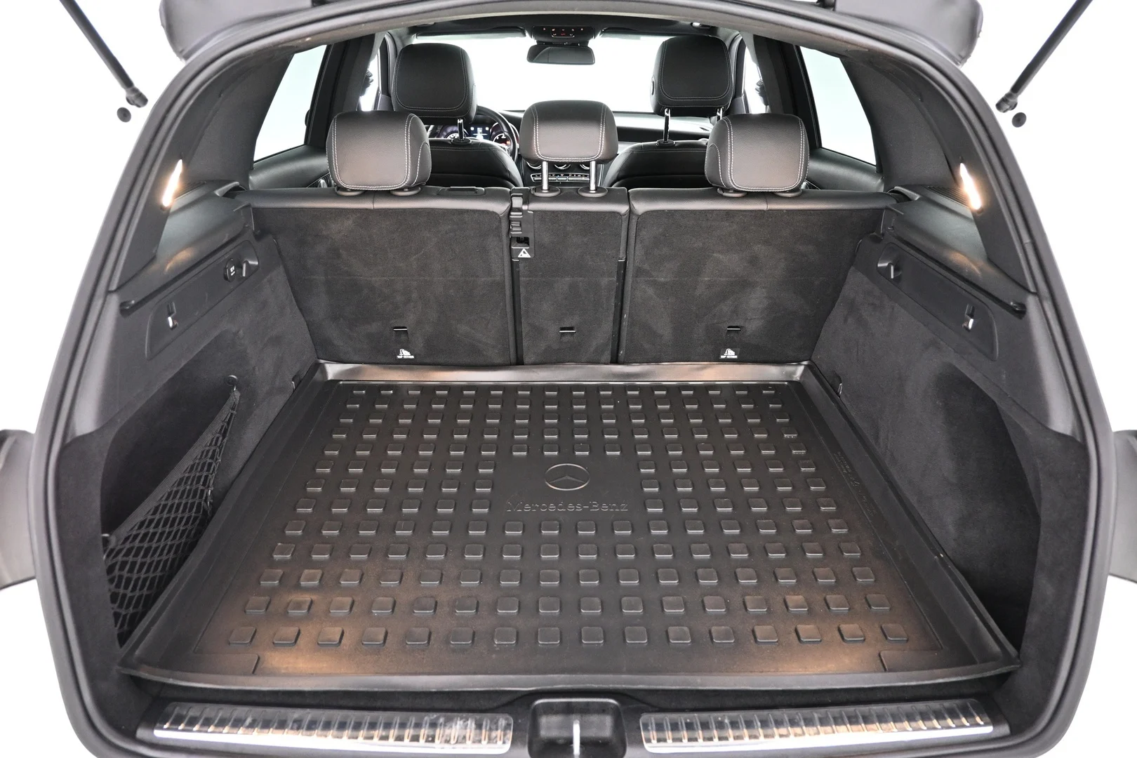 Car Image - 3FUEmJx42efdkaoLcJf4E6