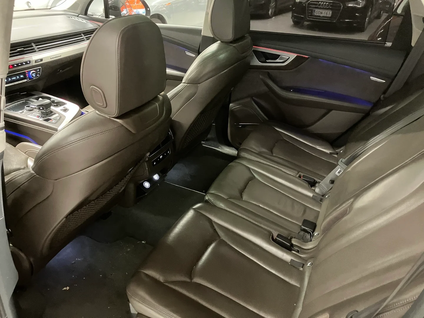 Car Image - 5Lgw1Z9RekA5dt6XQx07XN