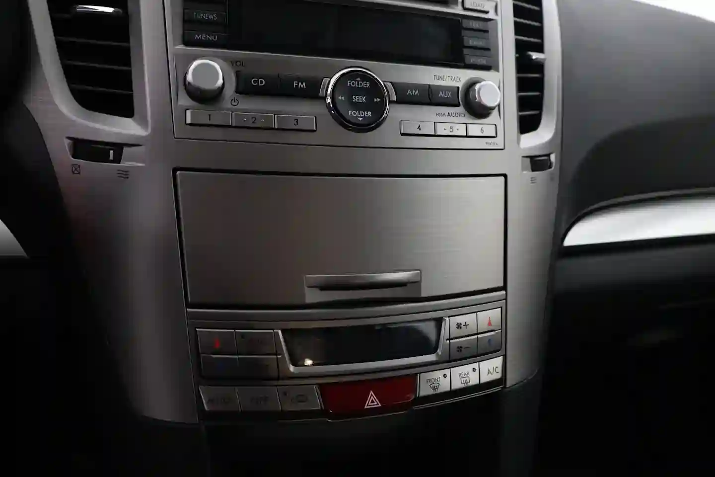 Car Image - 5mkFfSuUVfJrxVmtqAhMs2