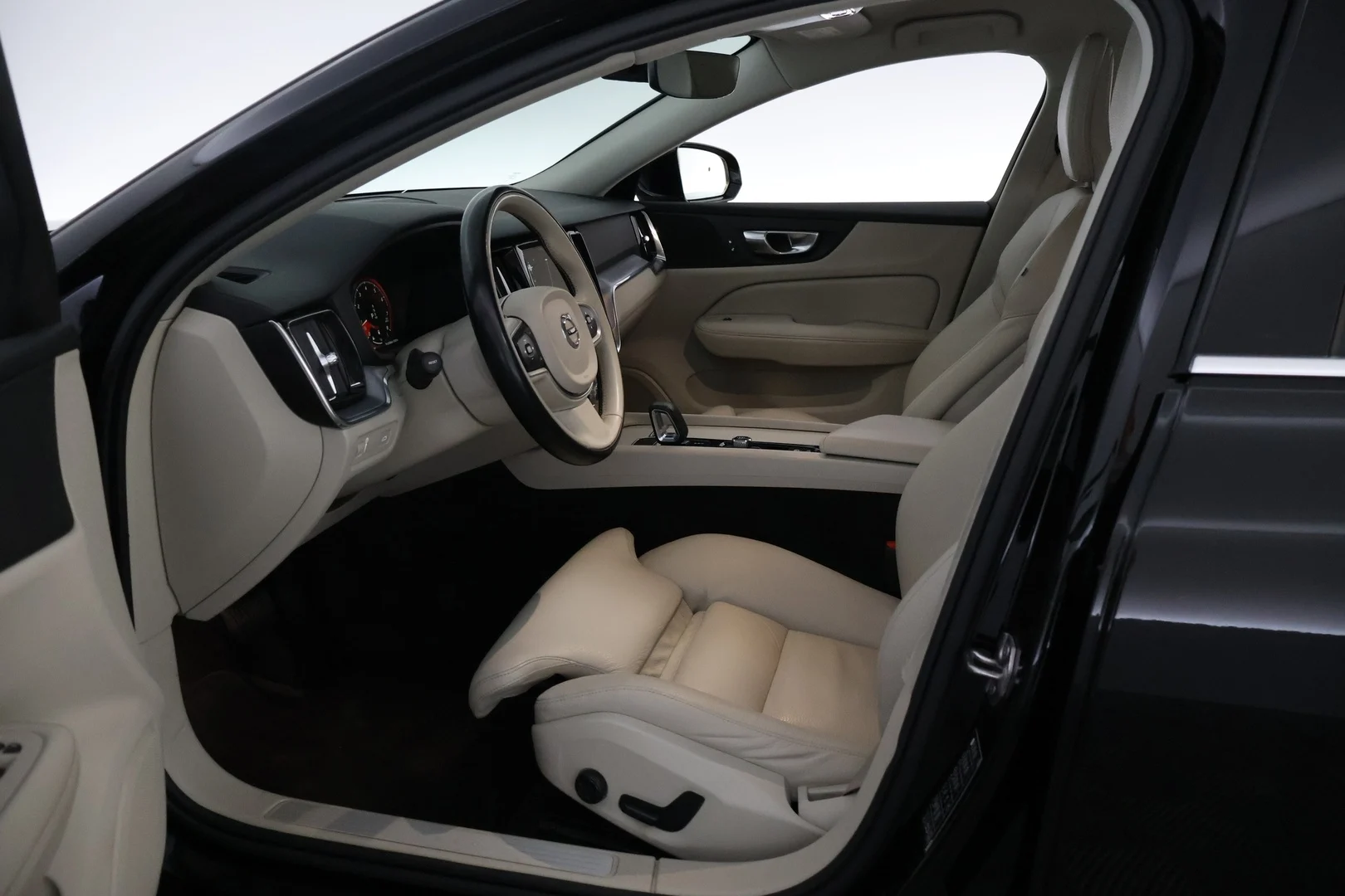 Car Image - 2DqymXaEARvqGmTBXyzQFQ