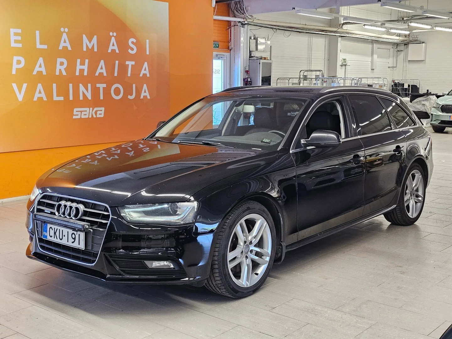 Car Image - 6wnUzD850k42O3SyLzFYYm