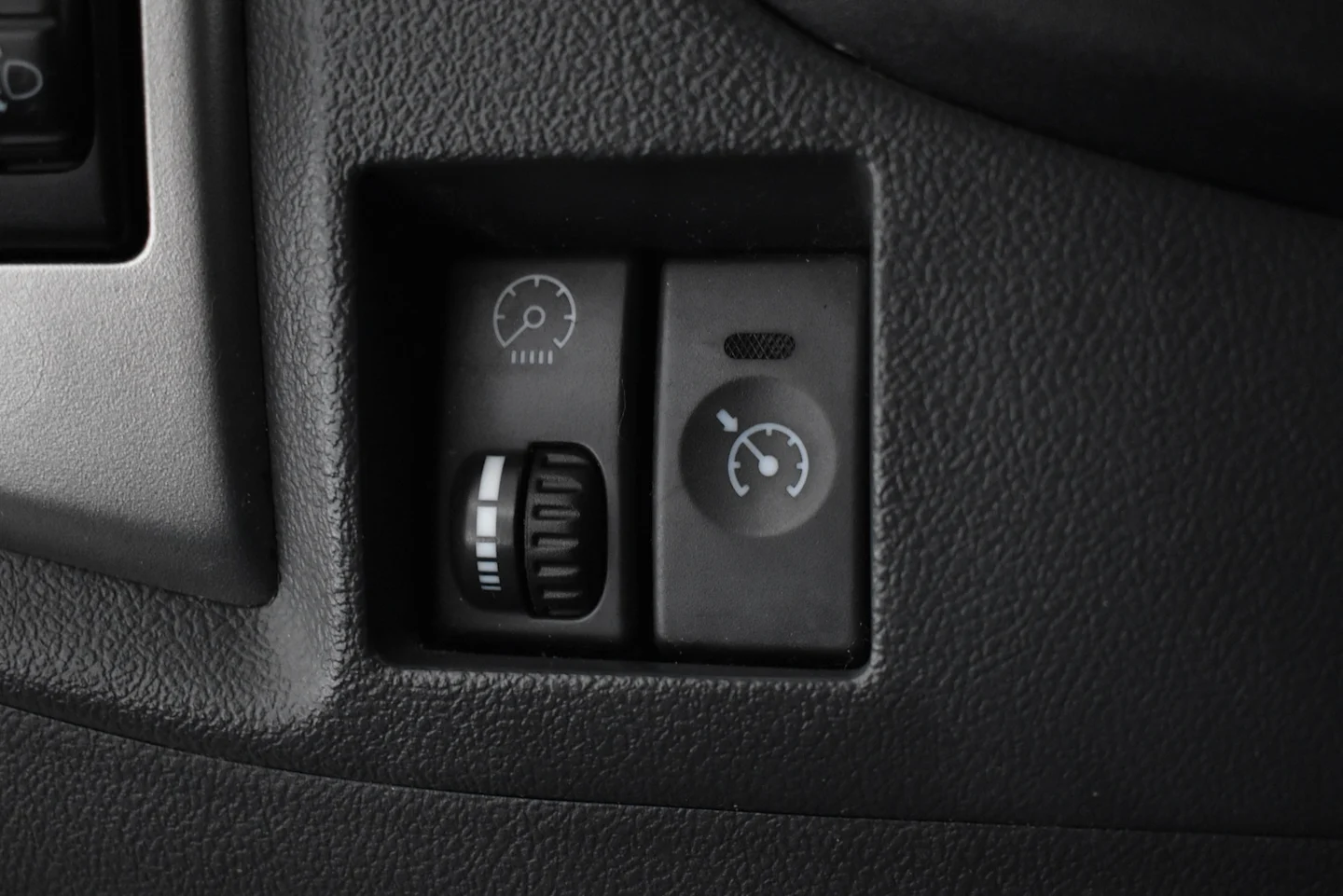 Car Image - 2ojE1G35dR9V5XBMplednM