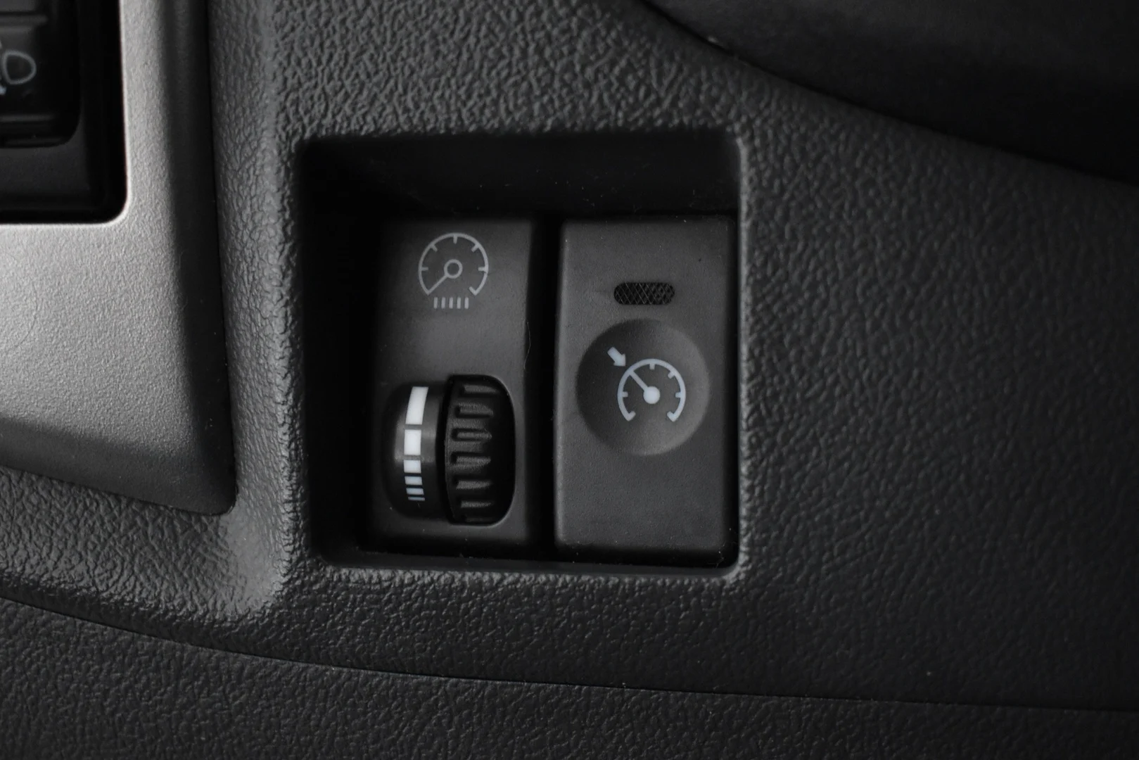 Car Image - 2ojE1G35dR9V5XBMplednM
