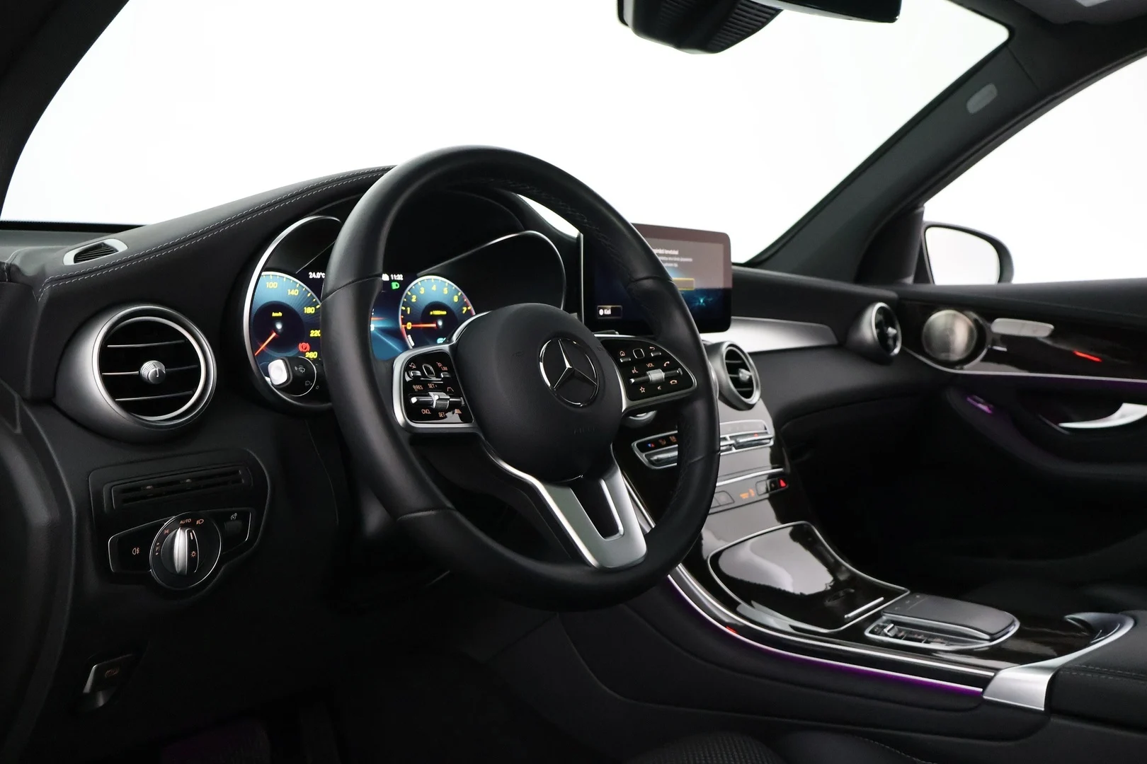 Car Image - 1hEBRstgkKmMHtZzGB8ms9