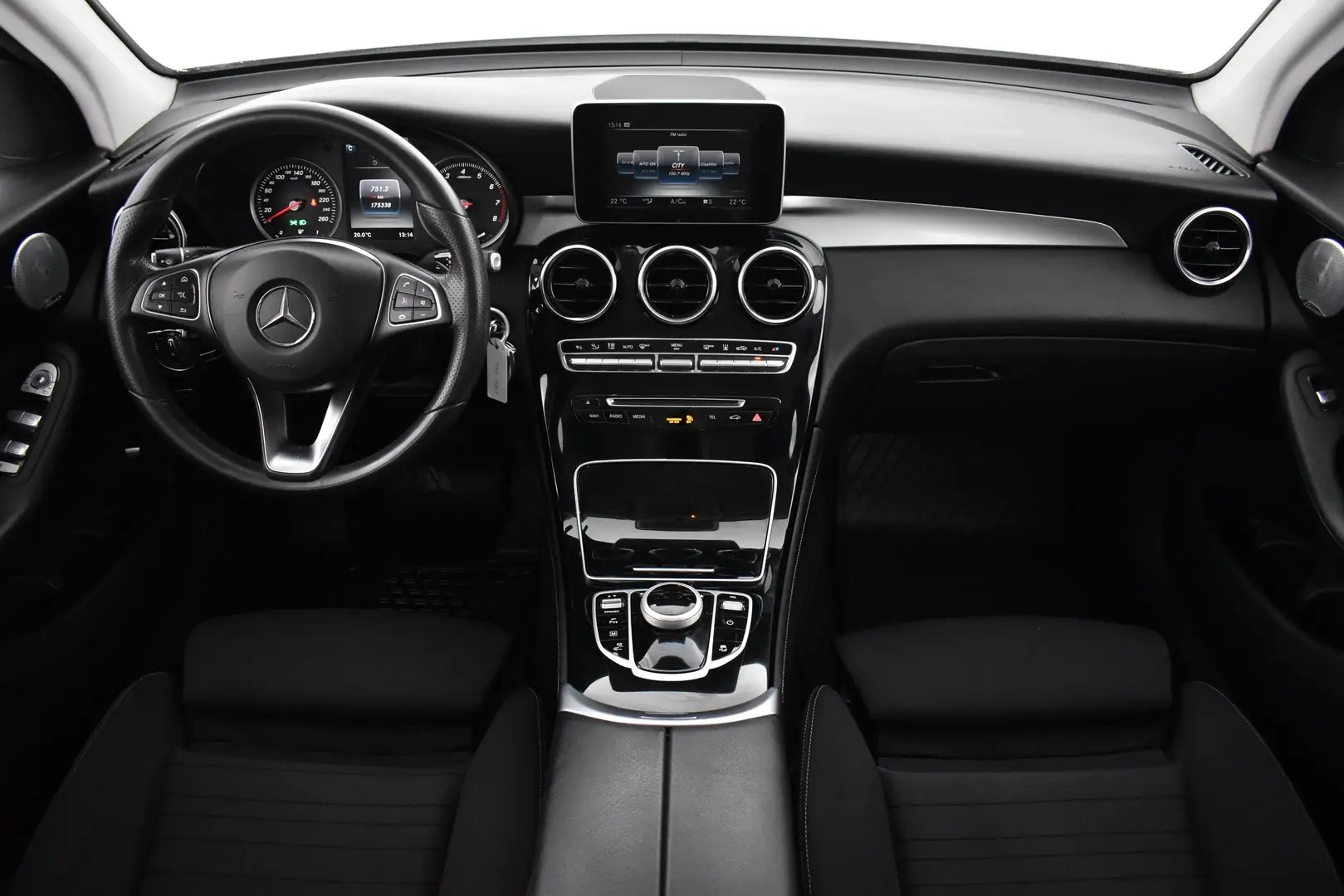Car Image - 7pOHtxVqaz1Y5jkVuSrFdQ