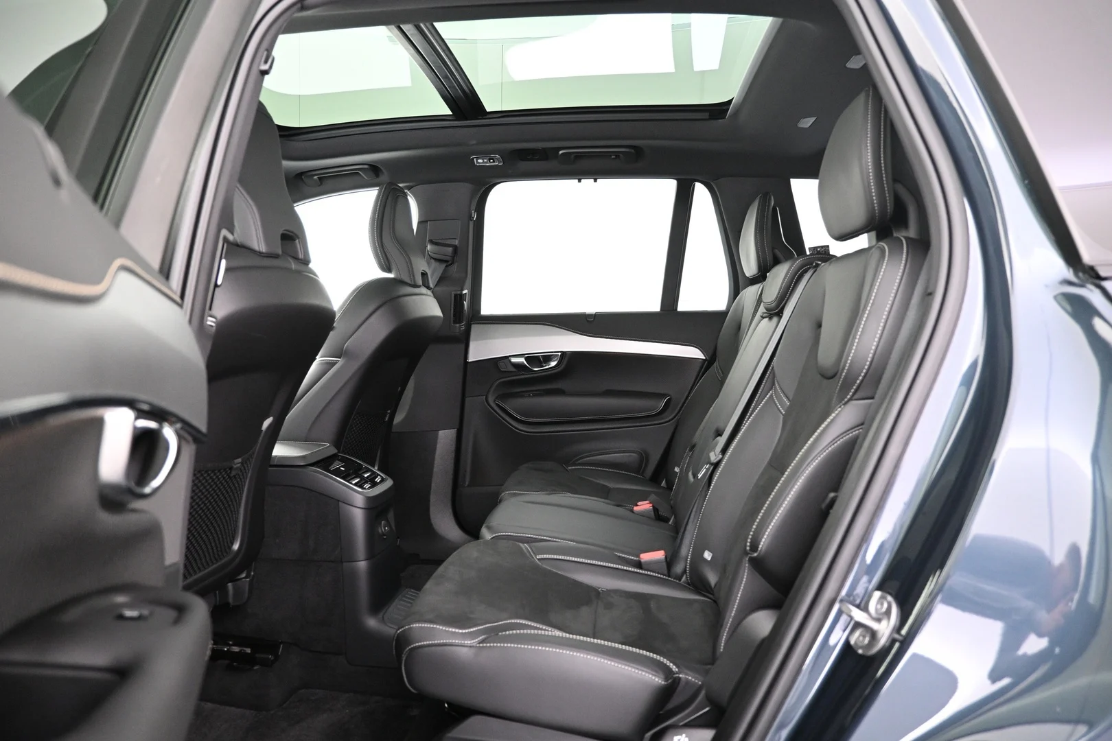 Car Image - 6J5fFOTdYuBMXRc3MAuwG8