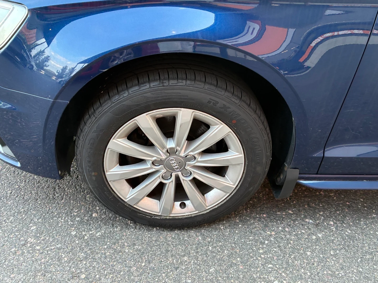 Car Image - Xy9sHnHE8HKHkBIMVVsjt